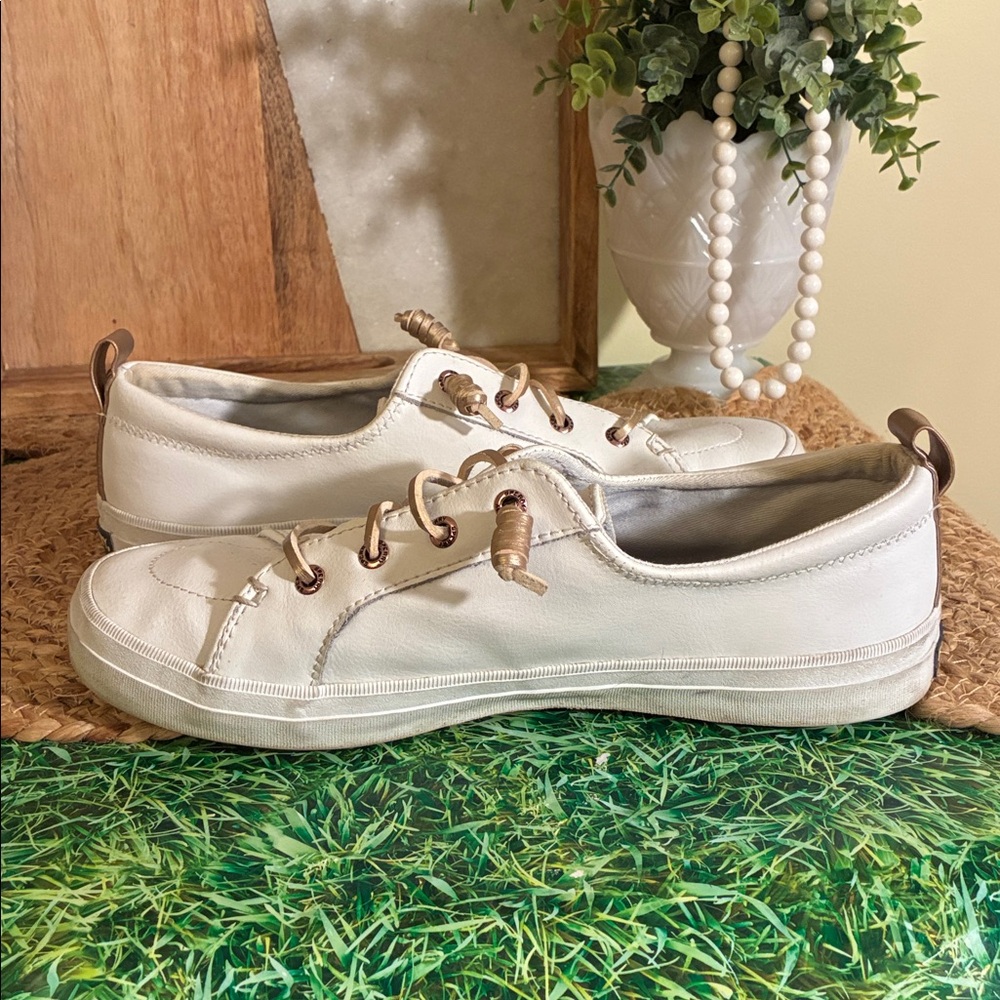 Sperry Women's Crest Vibe White Leather Casual Sneakers - Picture 7 of 13